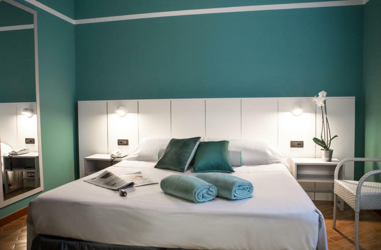 Regina Elena Dependance Hotel ซานตา มาร์เกอริตา ลีกูเร ภายนอก รูปภาพ